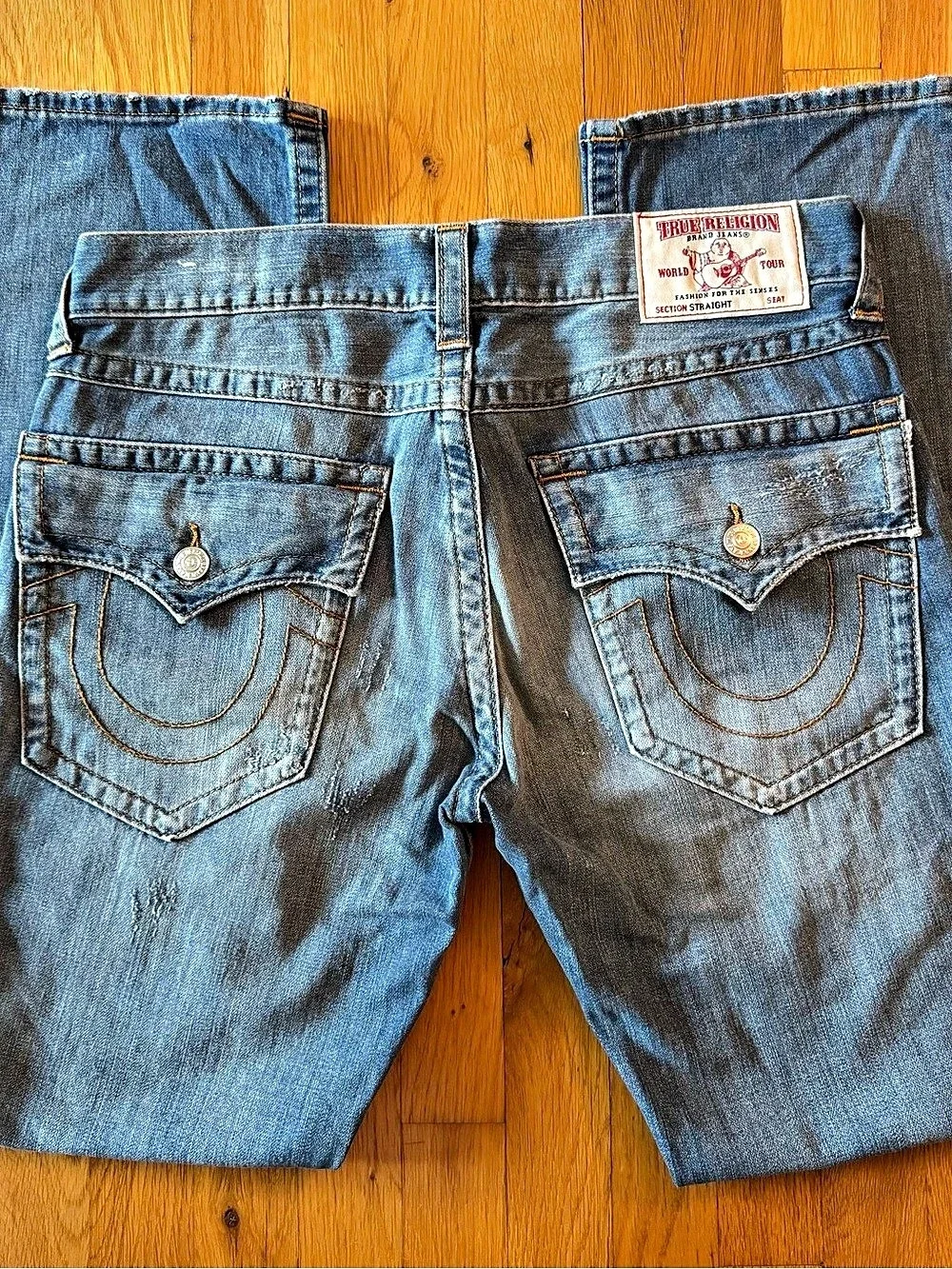NWOT TRUE RELIGION MENS 34 STRAIGHT FLAP JEANS HEAVYDISTRESSED RED ORANGE STITCH